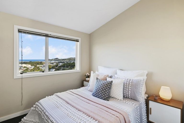 Photo of property in 8/21 Duchess Place, Maupuia, Wellington, 6022