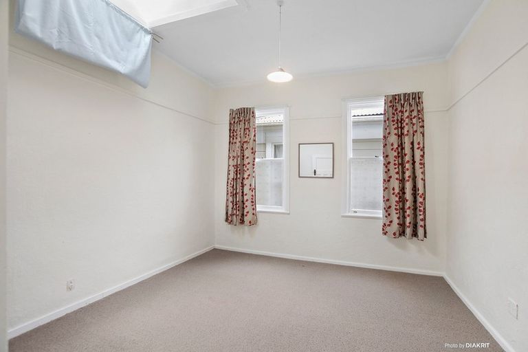 Photo of property in 10 Essex Street, Aro Valley, Wellington, 6021