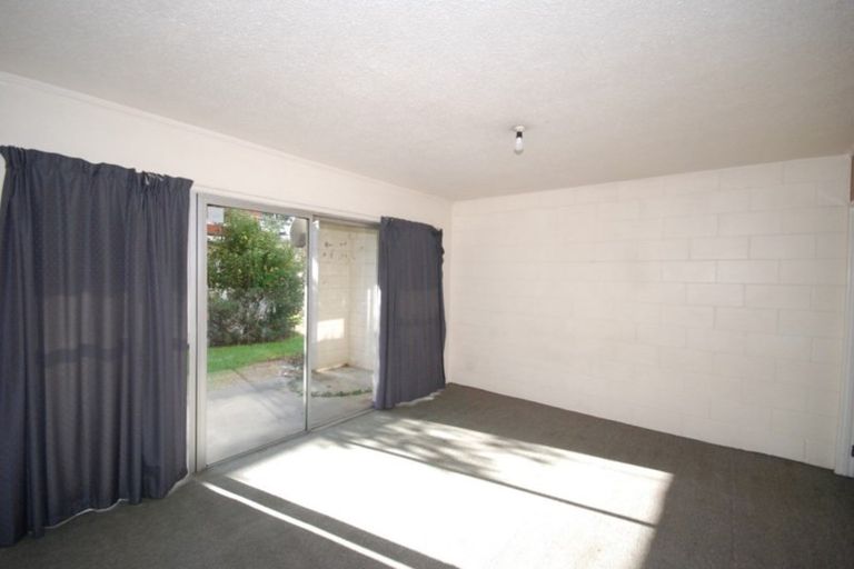 Photo of property in 2/20 Atkinson Avenue, Otahuhu, Auckland, 1062