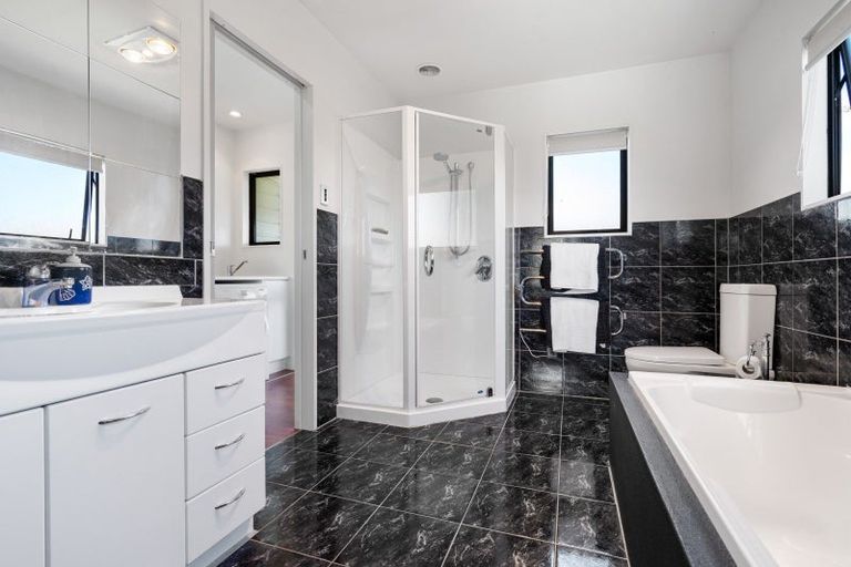 Photo of property in 2569 State Highway 2, Ahikouka, Greytown, 5794