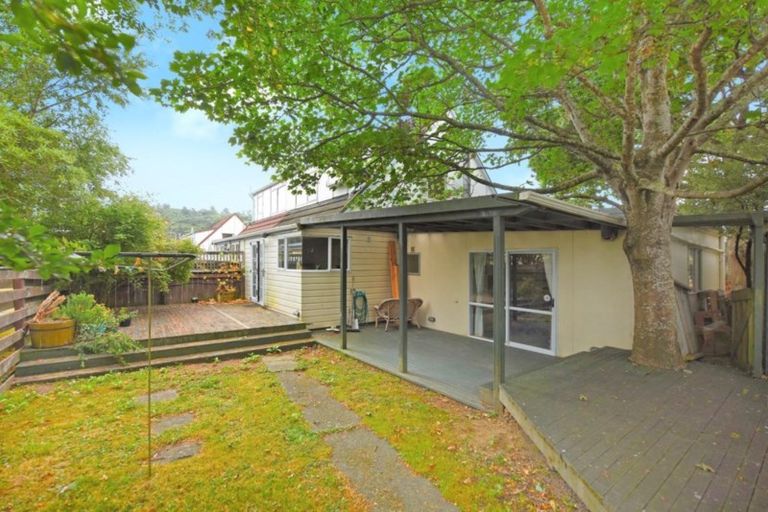 Photo of property in 159d Stokes Valley, Stokes Valley, Lower Hutt, 5019