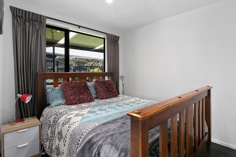 Photo of property in 2 Cabbage Tree Grove, Kinloch, Taupo, 3377