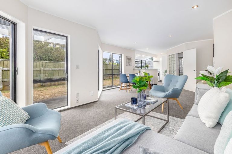 Photo of property in 12 Toru Road, Paraparaumu Beach, Paraparaumu, 5032