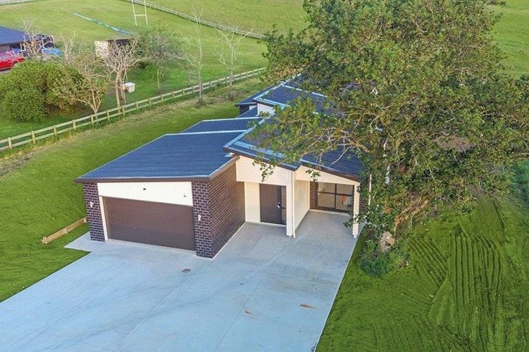 Photo of property in 8 Ascension Lane, Pokeno, 2471