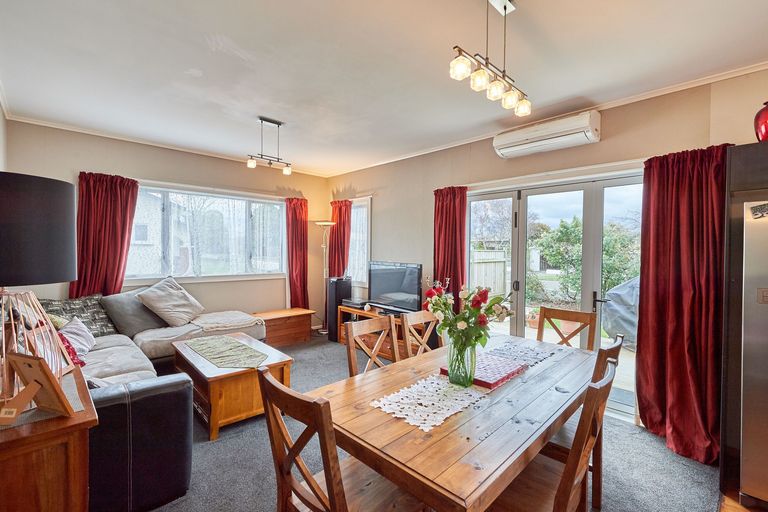 Photo of property in 7 Matamau Street, Palmerston North, 4414