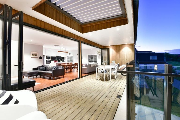 Photo of property in 7 Boutique Way, Orewa, 0931