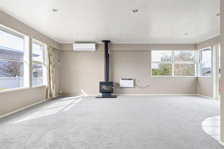 Photo of property in 9 Rosalind Street, Deanwell, Hamilton, 3206