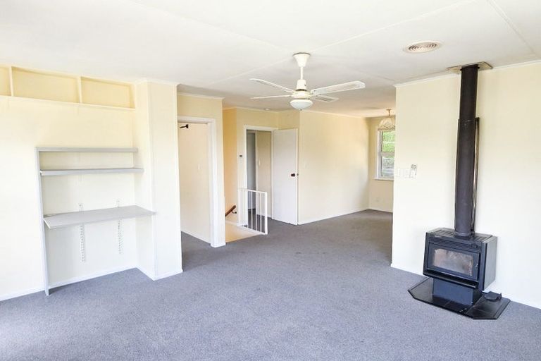 Photo of property in 14 Manor Drive, Stokes Valley, Lower Hutt, 5019