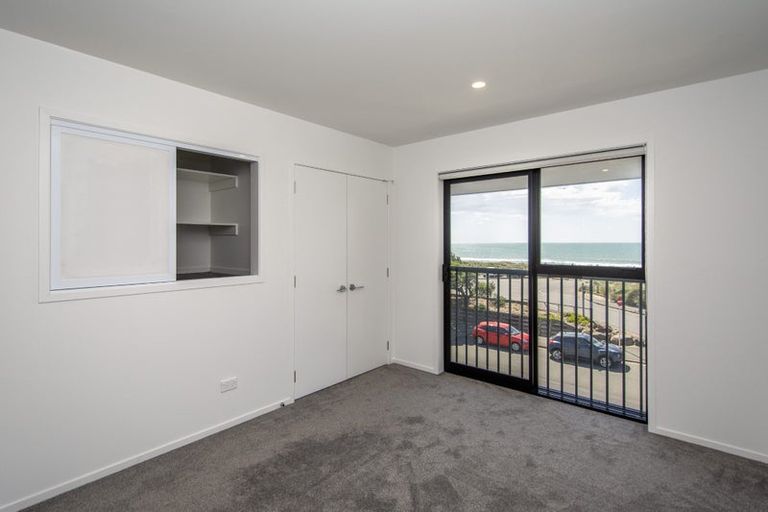 Photo of property in 3/232 Marine Parade, New Brighton, Christchurch, 8061