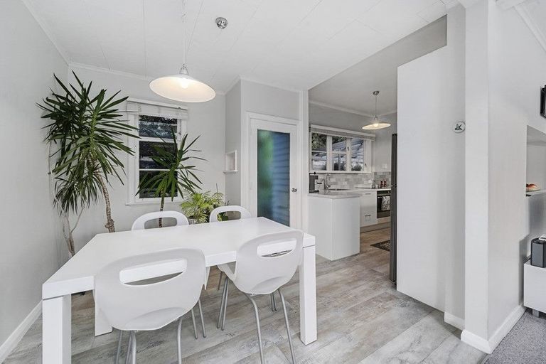 Photo of property in 161 Totara Road, Miramar, Wellington, 6022