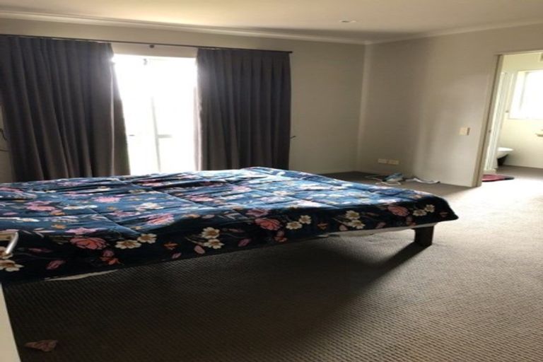 Photo of property in 7 Allerton Place, Wattle Downs, Auckland, 2103