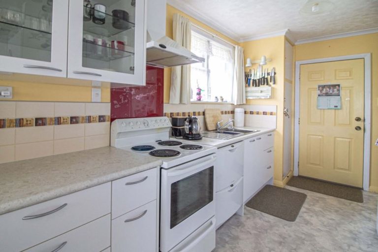 Photo of property in 13 Wyatt Avenue, Te Aroha, 3320