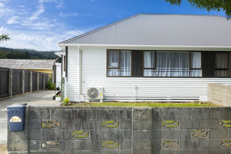 Photo of property in 380 Cambridge Terrace, Naenae, Lower Hutt, 5011