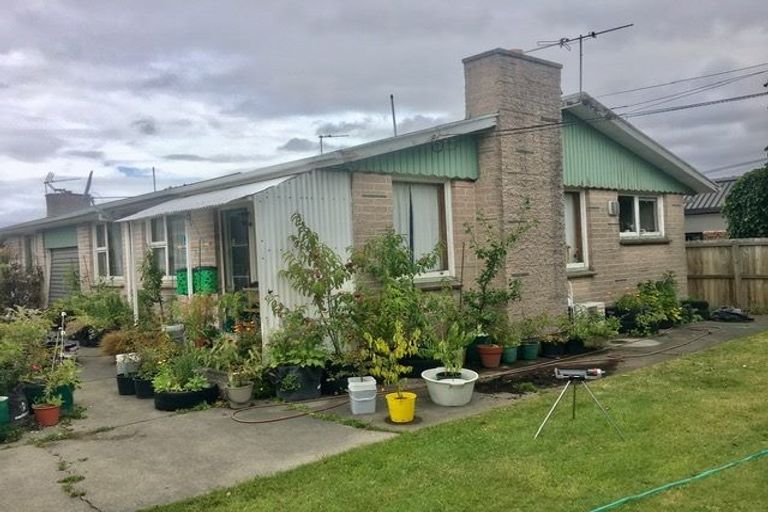 Photo of property in 1/124 Wilsons Road South, Saint Martins, Christchurch, 8022