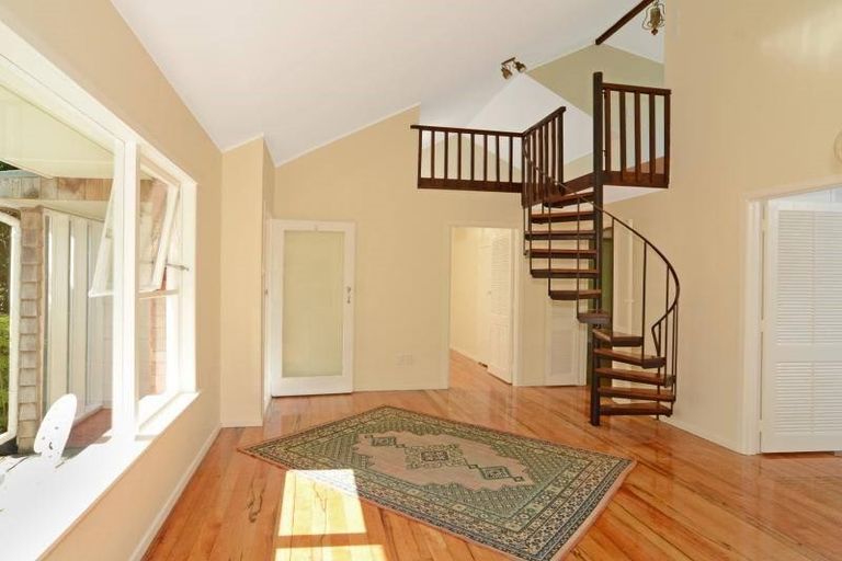 Photo of property in 3/20 Saint Peters Street, Northcote, Auckland, 0627