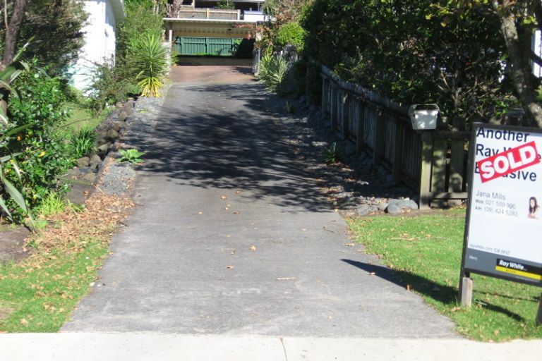 Photo of property in 24 Otanerua Road, Hatfields Beach, Orewa, 0931