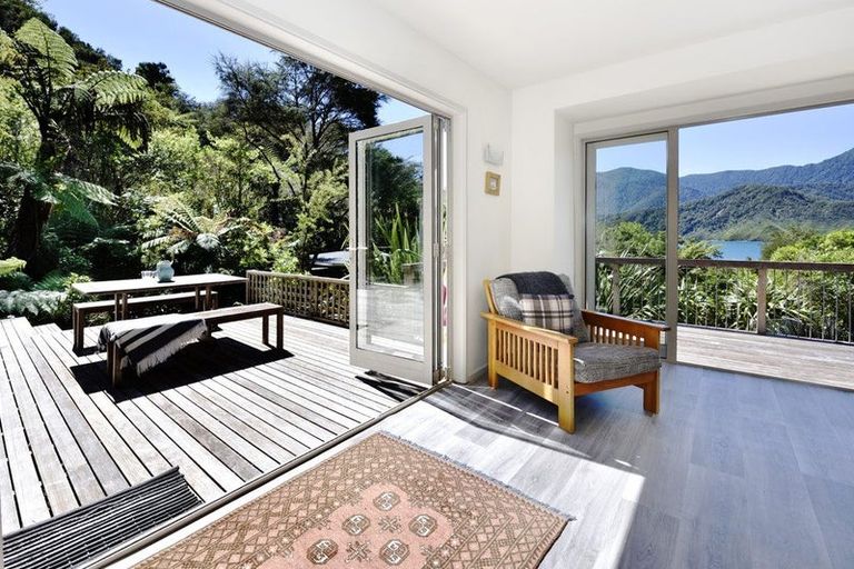 Photo of property in 3215 Archers Road, Tennyson Inlet, 7195