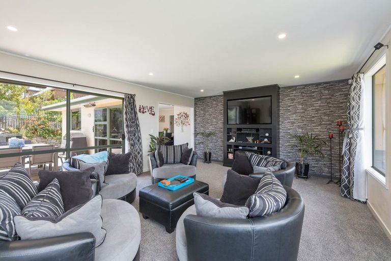 Photo of property in 33 Olympus Way, Richmond, 7020