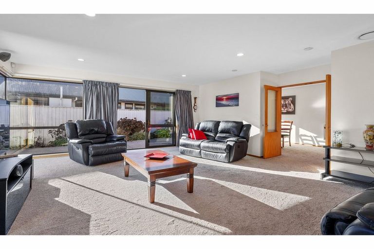 Photo of property in 1 Stanton Place, Woodend, 7610