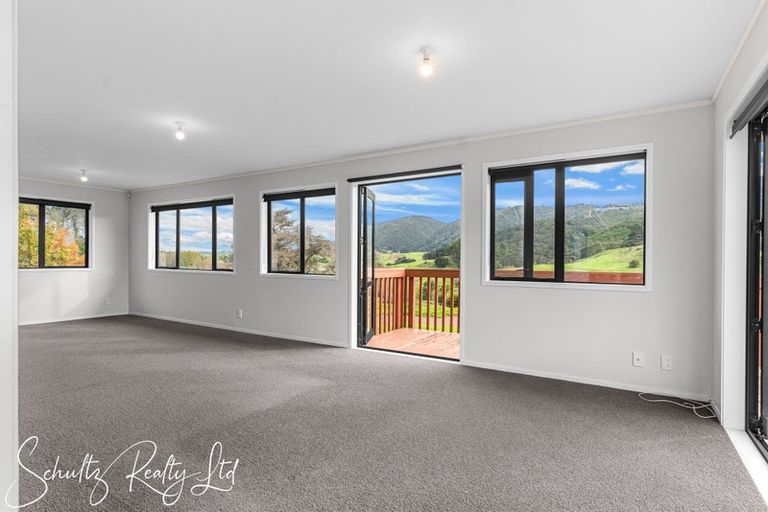 Photo of property in 260 Mountain Road, Maungaturoto, 0587