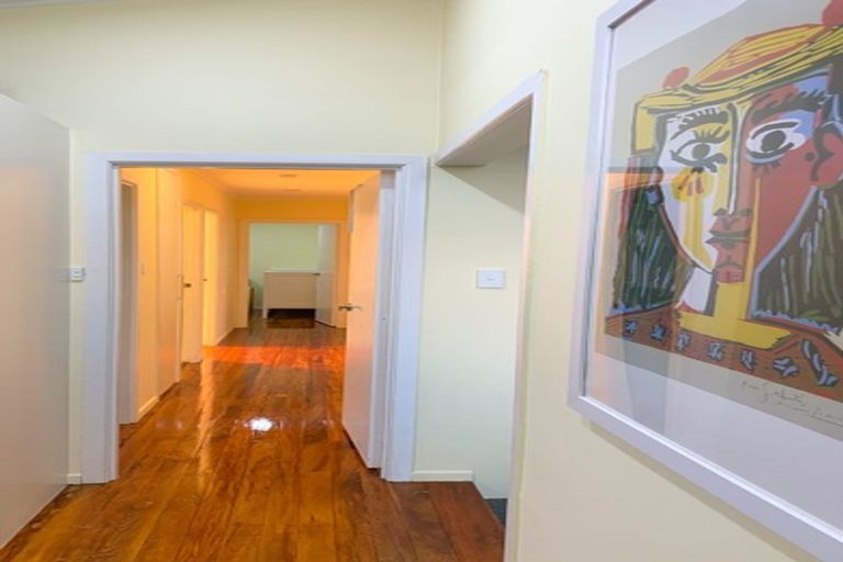 Photo of property in 108 Rathgar Road, Henderson, Auckland, 0610