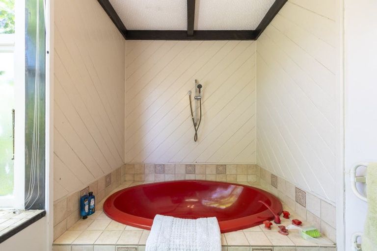 Photo of property in 6 Tawa Street, Inglewood, 4330