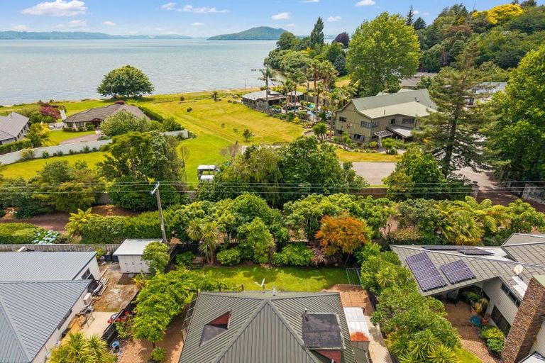 Photo of property in 4 Libra Place, Kawaha Point, Rotorua, 3010