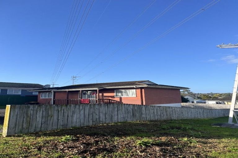 Photo of property in 71 Flat Bush Road, Clover Park, Auckland, 2023