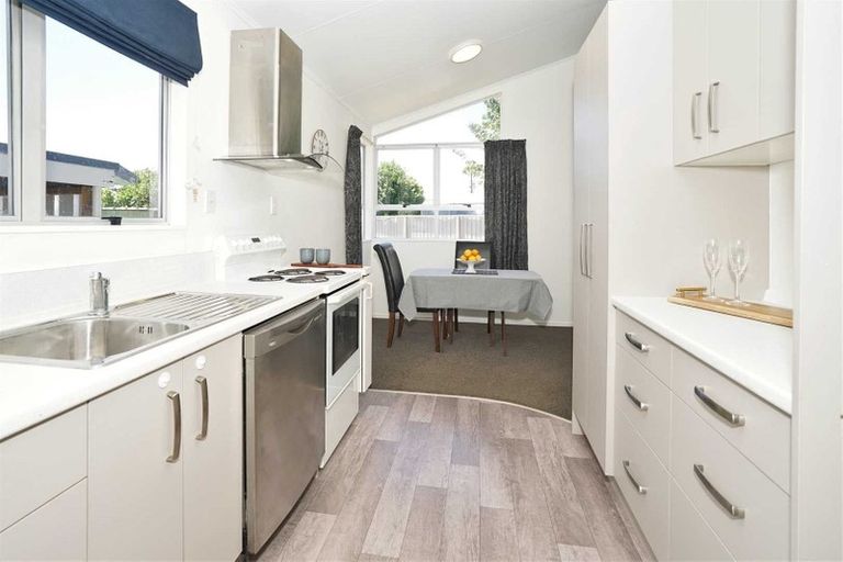 Photo of property in 4 Elmwood Crescent, Pukete, Hamilton, 3200