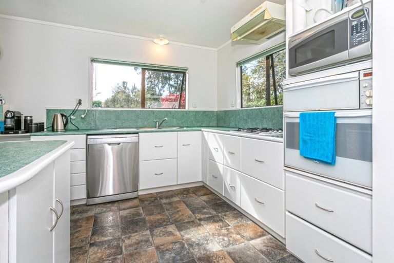 Photo of property in 11 Marlin Place, Whiritoa, Whangamata, 3691