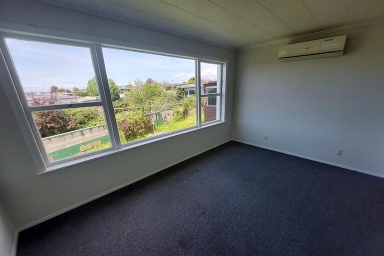 Photo of property in 11 Keegan Drive, Massey, Auckland, 0614