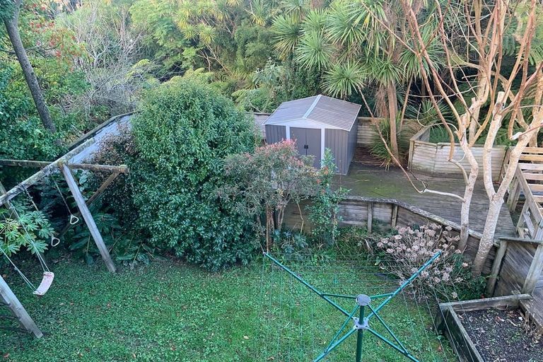 Photo of property in 10 Airey Place, Torbay, Auckland, 0630