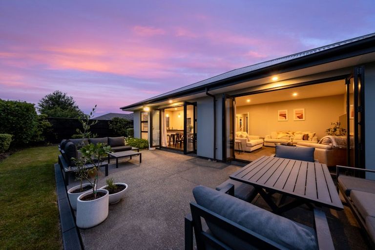 Photo of property in 16 Greenwich Street, Halswell, Christchurch, 8025