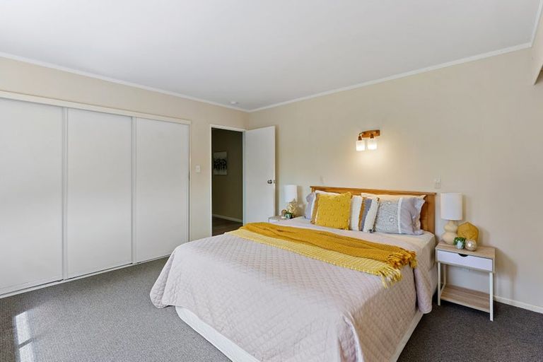 Photo of property in 15 Kauri Road, Waikanae, 5036