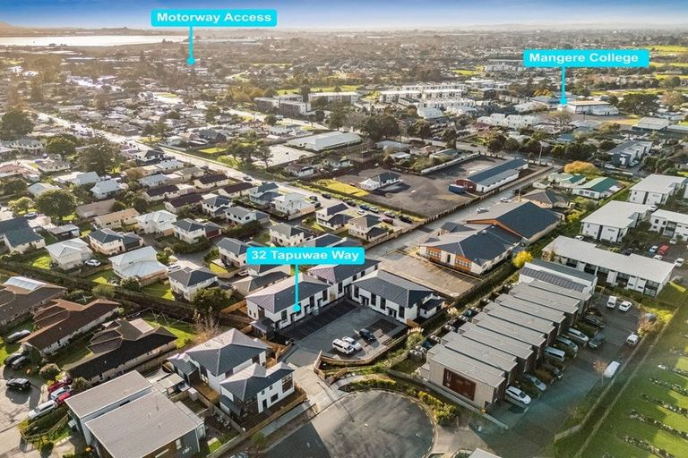 Photo of property in 10/32 Tapuwae Way, Mangere Bridge, 2022