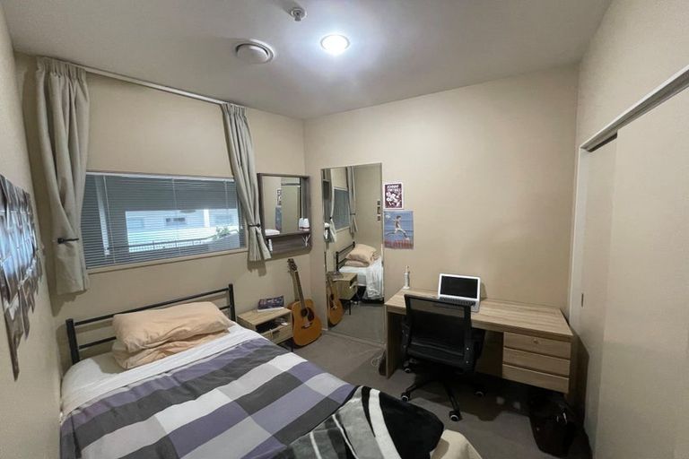 Photo of property in Stadium Garden Flats, 506/107 Thorndon Quay, Pipitea, Wellington, 6011