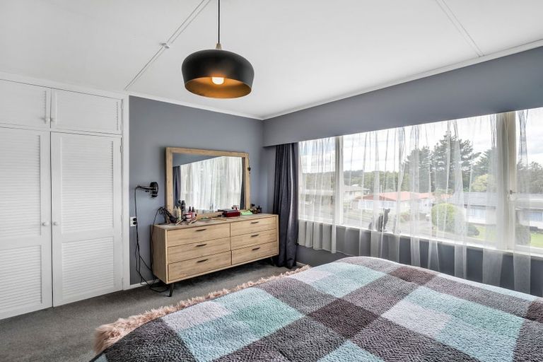 Photo of property in 11 Ries Street, Dannevirke, 4930