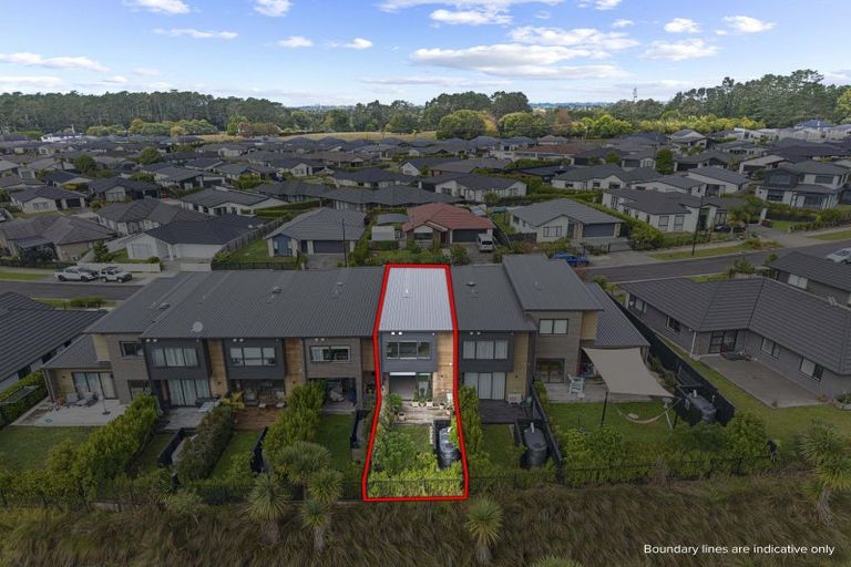 Photo of property in 3/46 Jane Maree Road, Kumeu, 0810