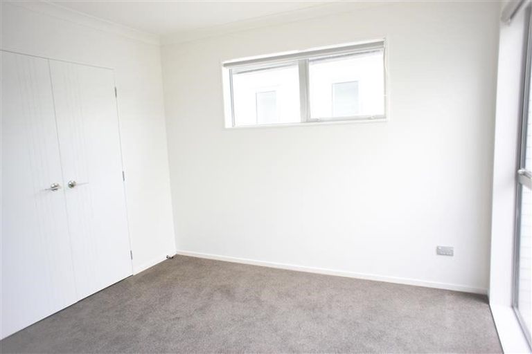 Photo of property in 3 Silvereye Road, Hobsonville, Auckland, 0616