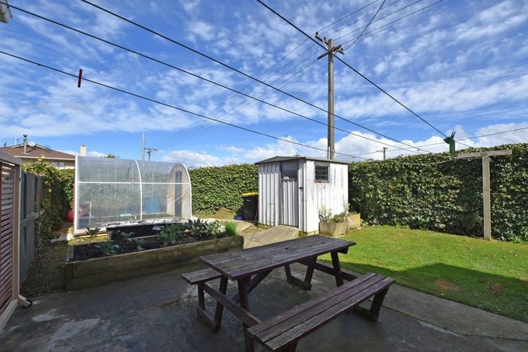 Photo of property in 4 Vogel Street, Waikiwi, Invercargill, 9810