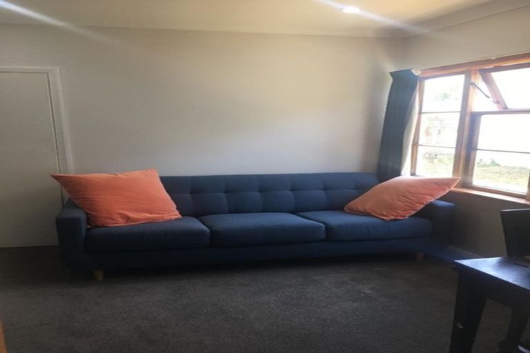 Photo of property in 35 Coates Street, Tawa, Wellington, 5028