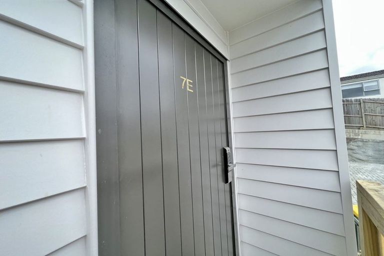 Photo of property in 7e Serrata Place, Browns Bay, Auckland, 0630