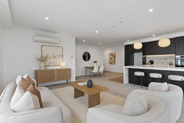 Photo of property in 121 Hibiscus Drive, Orewa, 0931