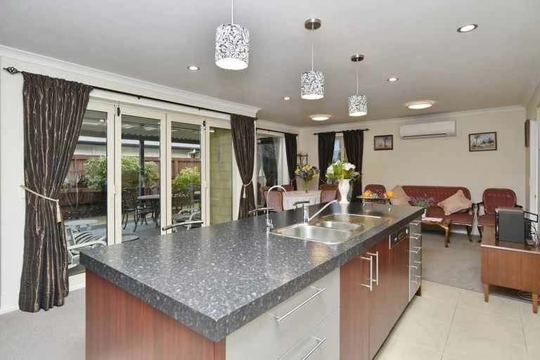 Photo of property in 32 Kensington Avenue, Rangiora, 7400