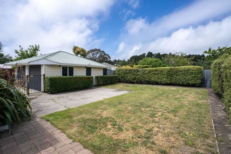 Photo of property in 40 Vancouver Crescent, Wainoni, Christchurch, 8061