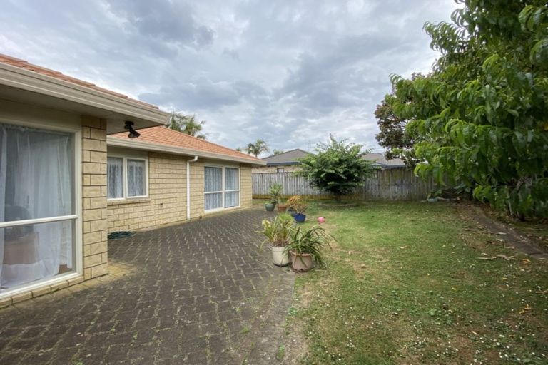 Photo of property in 7 Shankill Place, East Tamaki, Auckland, 2013