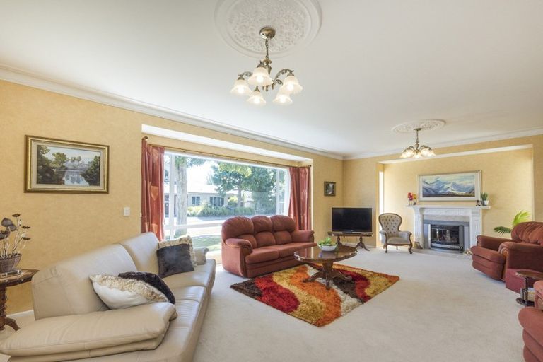 Photo of property in 1 Pastoral Lane, Hokowhitu, Palmerston North, 4410
