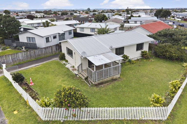 Photo of property in 1/12 Templeton Place, Clendon Park, Auckland, 2103