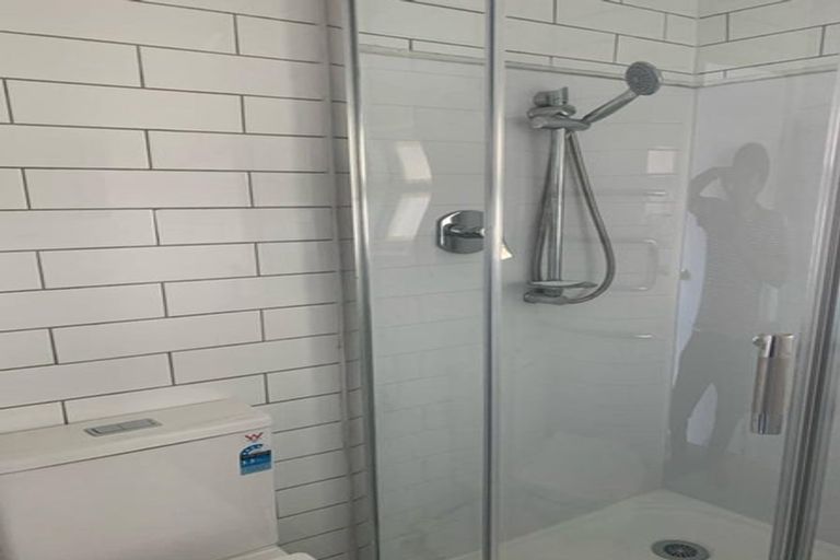 Photo of property in 11a Hill Crescent, Papakura, 2110