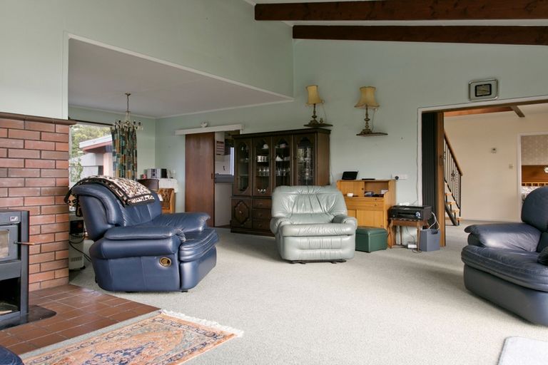 Photo of property in 354 Lake Terrace, Two Mile Bay, Taupo, 3330